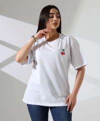 Kiraz işlemeli tişört